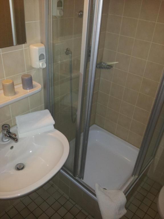 Hotel - Restaurant Hirschen - Werneths Landgasthof Beim Europa- Park Rust Rheinhausen Chambre photo