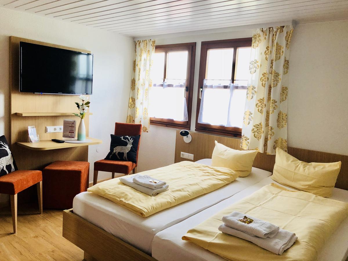 Hotel - Restaurant Hirschen - Werneths Landgasthof Beim Europa- Park Rust Rheinhausen Extérieur photo